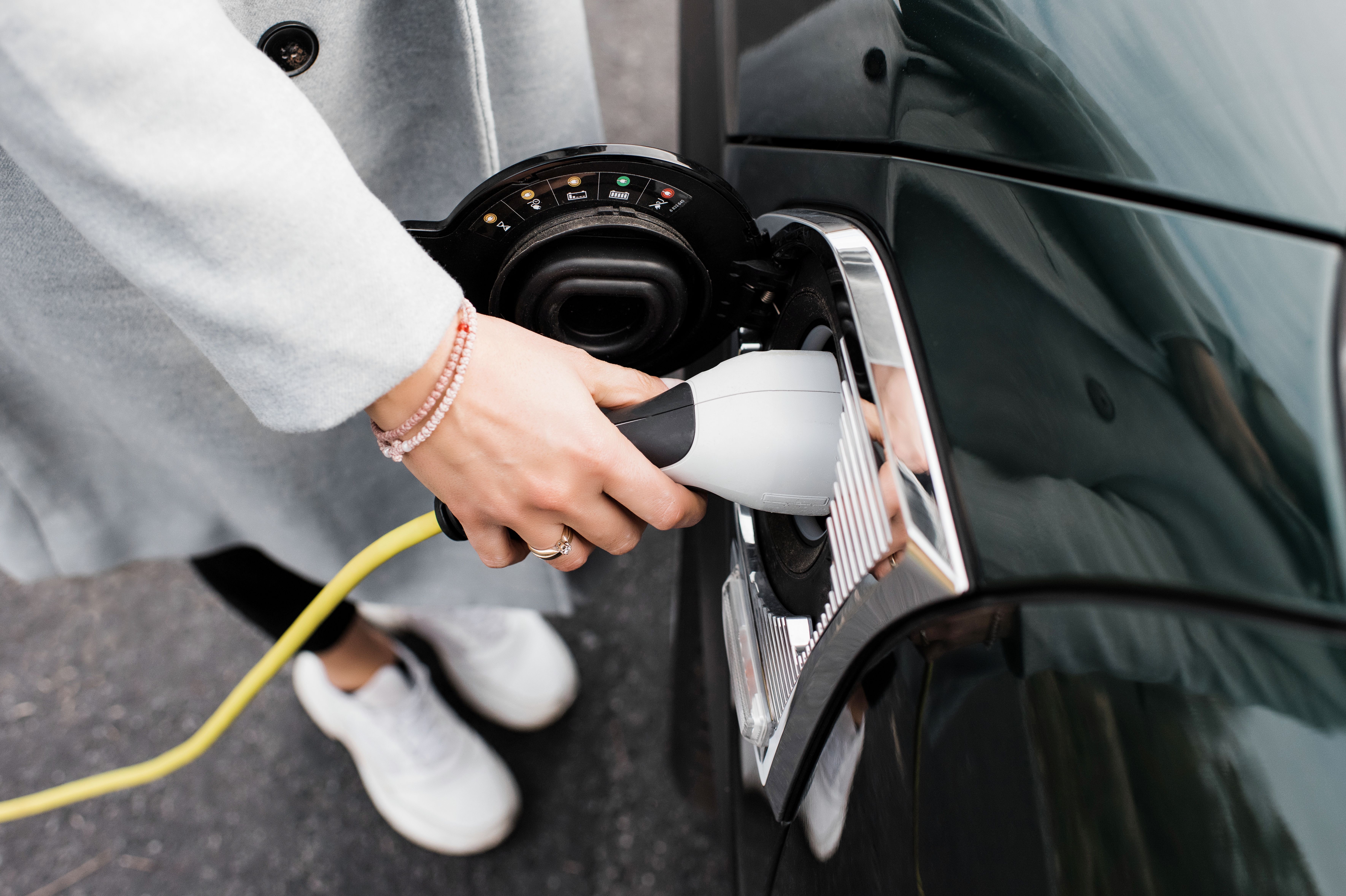 How To Charge Hybrid Cars