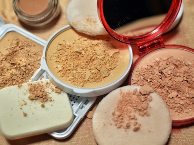 talc makeup