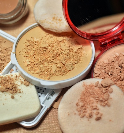 talc makeup