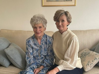 Nicola And Rita Clark