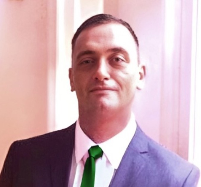 Daniel Ryan