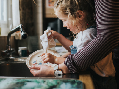 Family washing up