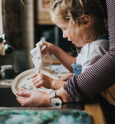 Family washing up